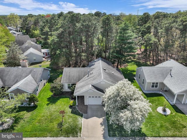 2 SURREY CT, Forked River, NJ 08731