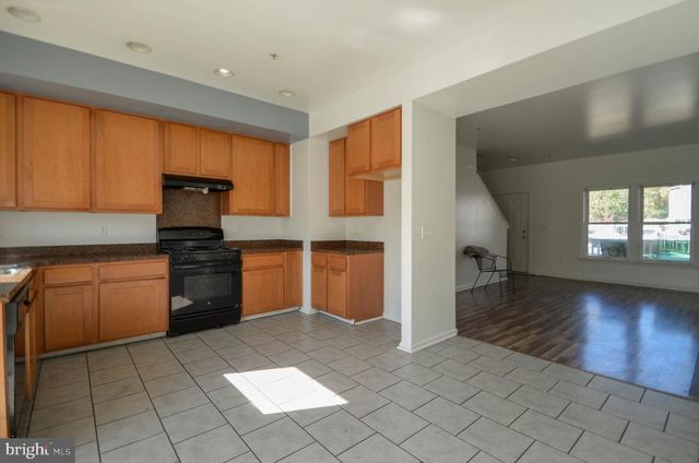 70 CHESAPEAKE ST, Lancaster, PA 17602