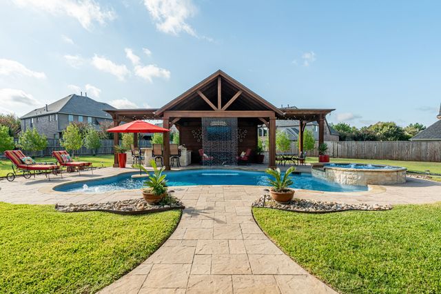 701 Lina Court, Murphy, TX 75094