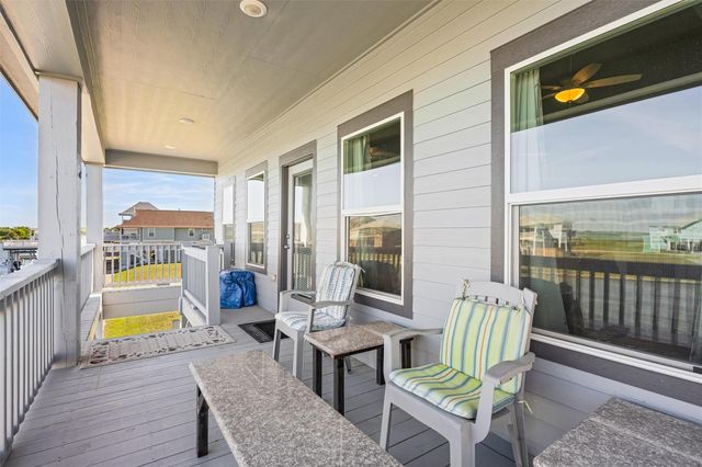 2005 Nelson Street, Port Bolivar, TX 77650