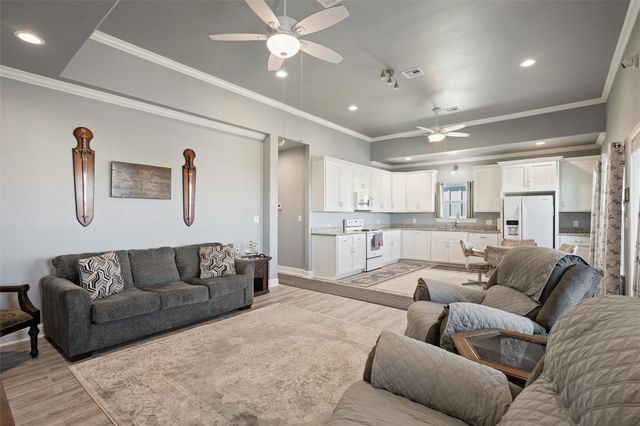 2005 Nelson Street, Port Bolivar, TX 77650