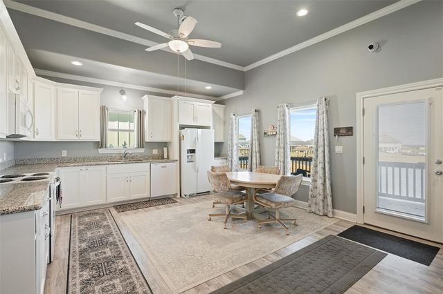 2005 Nelson Street, Port Bolivar, TX 77650