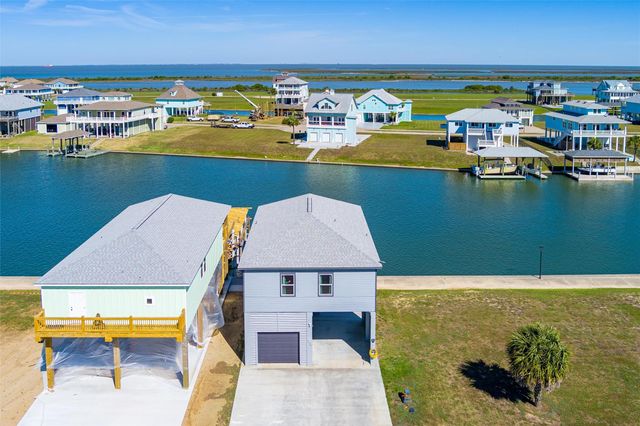 2005 Nelson Street, Port Bolivar, TX 77650