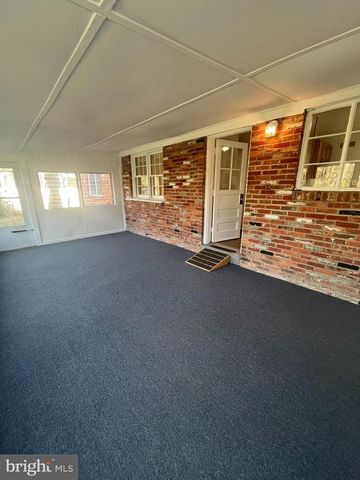 7908 WELLINGTON RD, Alexandria, VA 22308