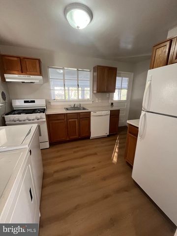 7908 WELLINGTON RD, Alexandria, VA 22308