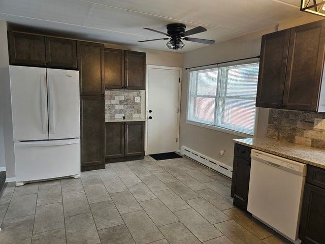 2 N Broadway Avenue 1E, Park Ridge, IL 60068