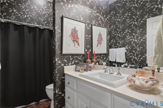 8305 Seaview Dr, Chesterfield, VA 23838