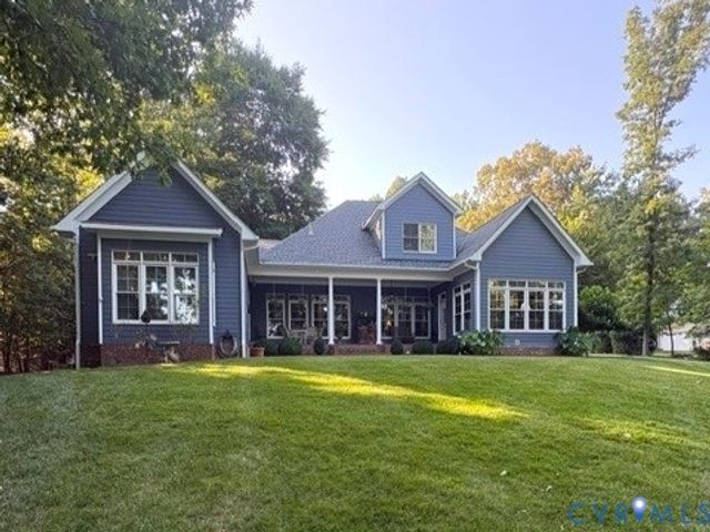 8305 Seaview Dr, Chesterfield, VA 23838