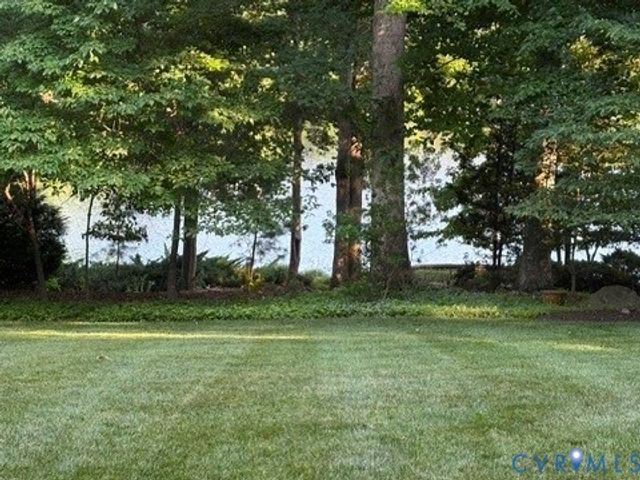 8305 Seaview Dr, Chesterfield, VA 23838