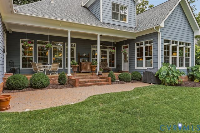 8305 Seaview Dr, Chesterfield, VA 23838