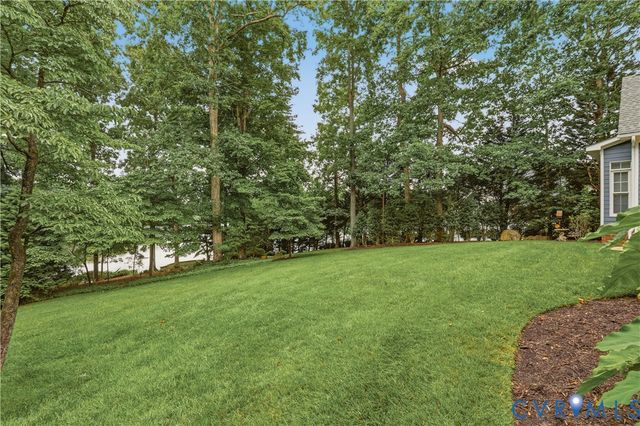 8305 Seaview Dr, Chesterfield, VA 23838
