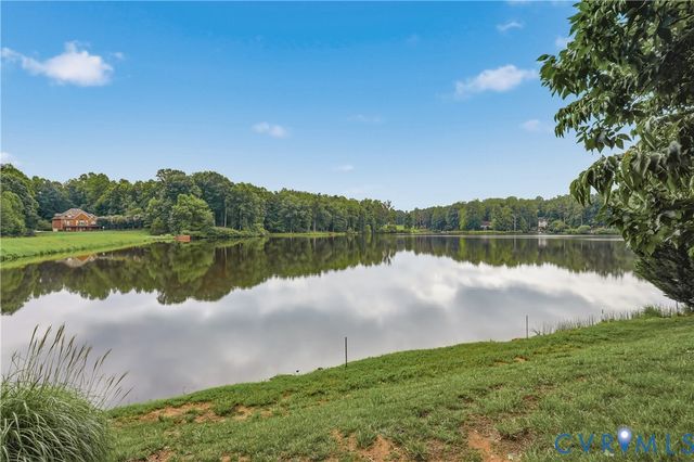8305 Seaview Dr, Chesterfield, VA 23838