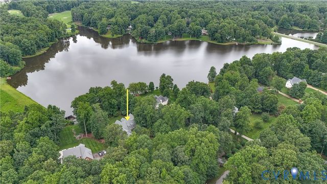 8305 Seaview Dr, Chesterfield, VA 23838