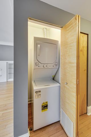 1465 W Fargo Avenue 2, Chicago, IL 60626