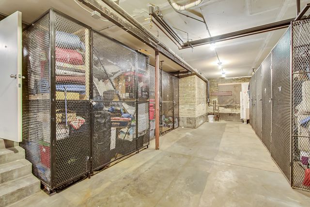 1465 W Fargo Avenue 2, Chicago, IL 60626