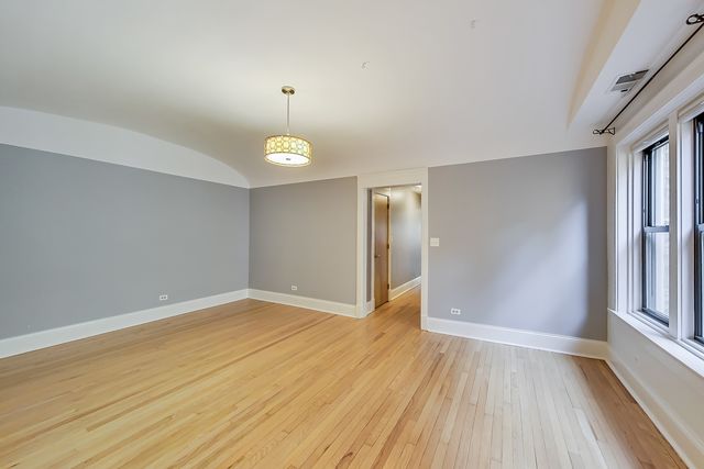 1465 W Fargo Avenue 2, Chicago, IL 60626