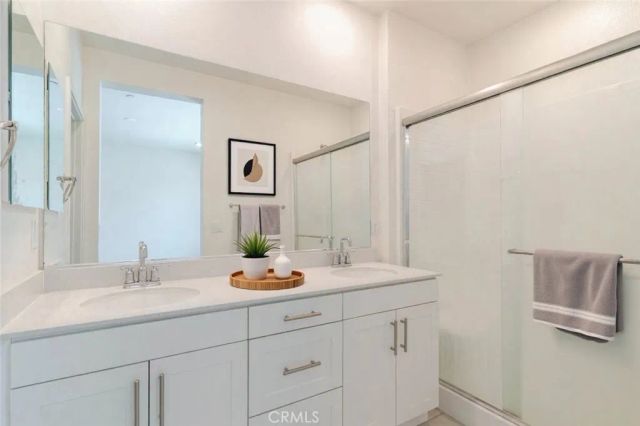 3570 E Peckham Paseo 5, Ontario, CA 91761