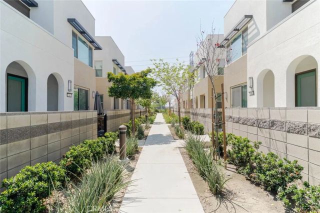 3570 E Peckham Paseo 5, Ontario, CA 91761