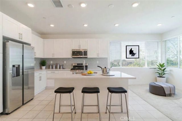 3570 E Peckham Paseo 5, Ontario, CA 91761