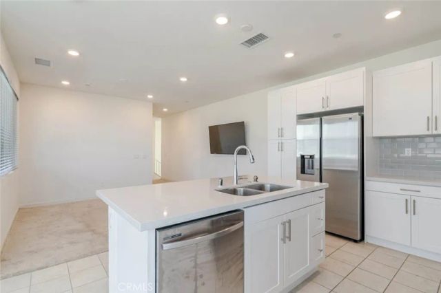 3570 E Peckham Paseo 5, Ontario, CA 91761