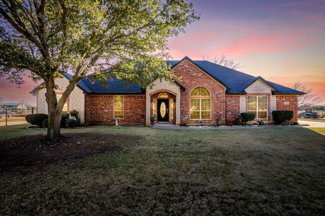 1008 Dapple Gray Road, Crowley, TX 76036