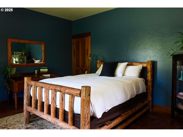 230 JENNINGS Rd, Trout Lake, WA 98650