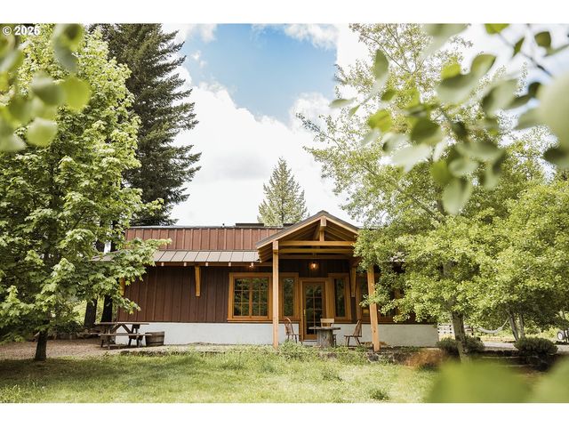 230 JENNINGS Rd, Trout Lake, WA 98650