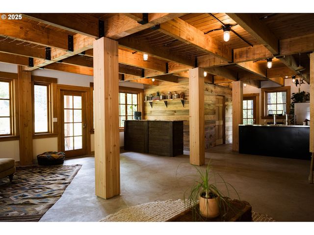 230 JENNINGS Rd, Trout Lake, WA 98650