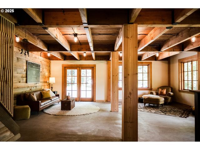 230 JENNINGS Rd, Trout Lake, WA 98650