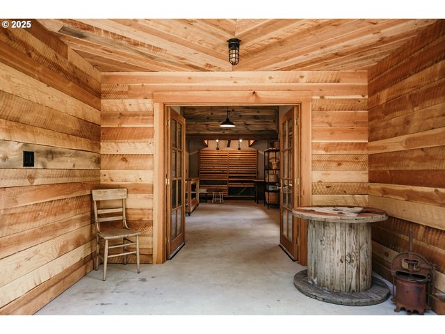 230 JENNINGS Rd, Trout Lake, WA 98650