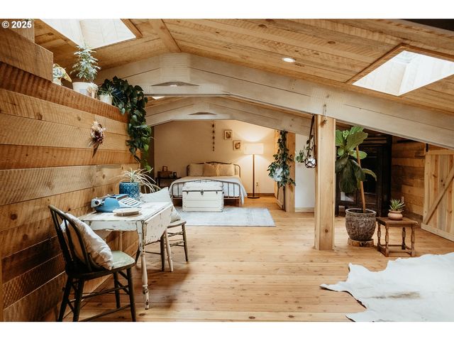 230 JENNINGS Rd, Trout Lake, WA 98650