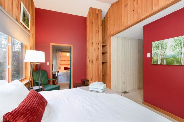 292 Tallwood Circle, Londonderry, VT 05155