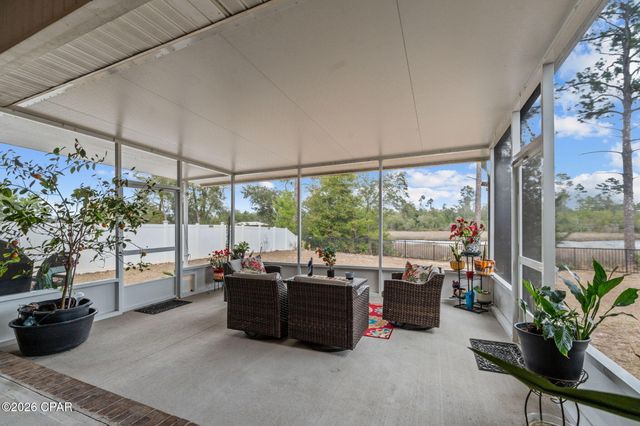 82 Alegro Drive, Southport, FL 32409