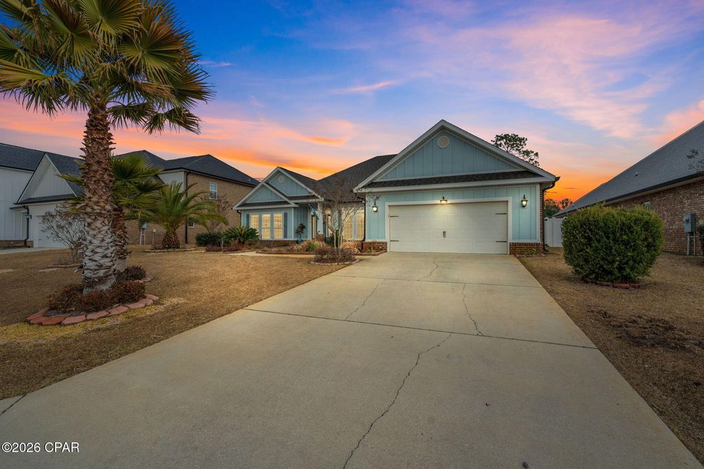 82 Alegro Drive, Southport, FL 32409