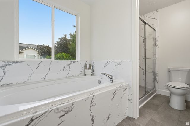 5237 W SADDLE CREEK CIR, West Jordan, UT 84081