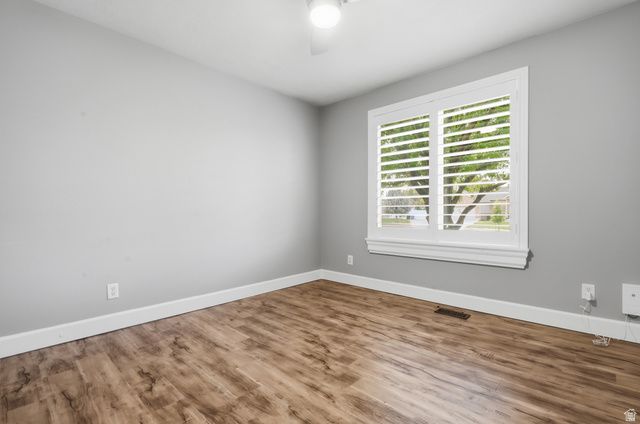 5237 W SADDLE CREEK CIR, West Jordan, UT 84081