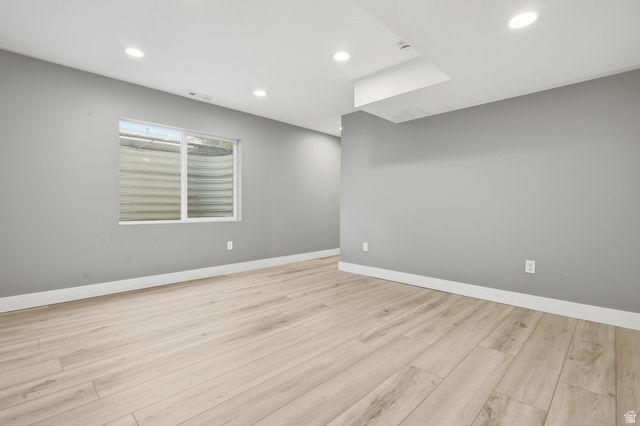 5237 W SADDLE CREEK CIR, West Jordan, UT 84081
