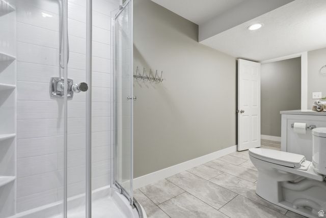 5237 W SADDLE CREEK CIR, West Jordan, UT 84081