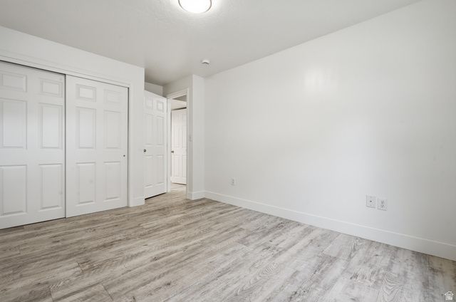 5237 W SADDLE CREEK CIR, West Jordan, UT 84081