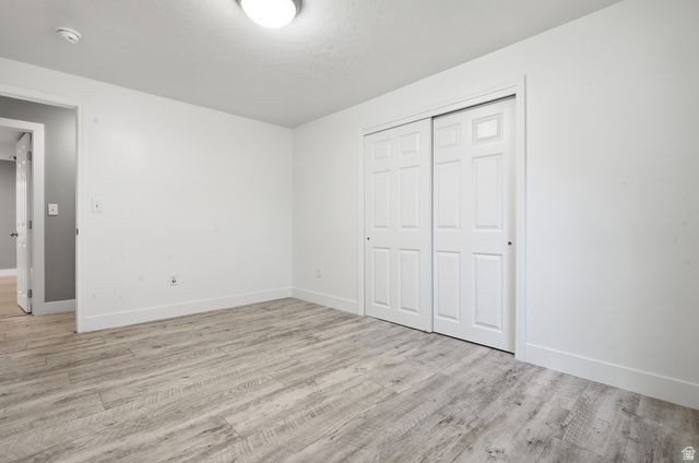 5237 W SADDLE CREEK CIR, West Jordan, UT 84081