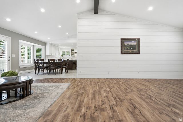 5237 W SADDLE CREEK CIR, West Jordan, UT 84081