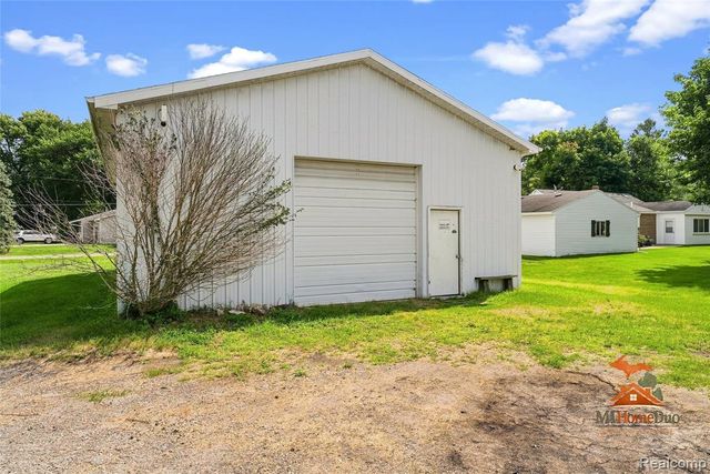 13080 N Saginaw Road, Clio, MI 48420
