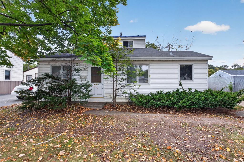 7017 52nd Avenue N, Crystal, MN 55428 — exterior