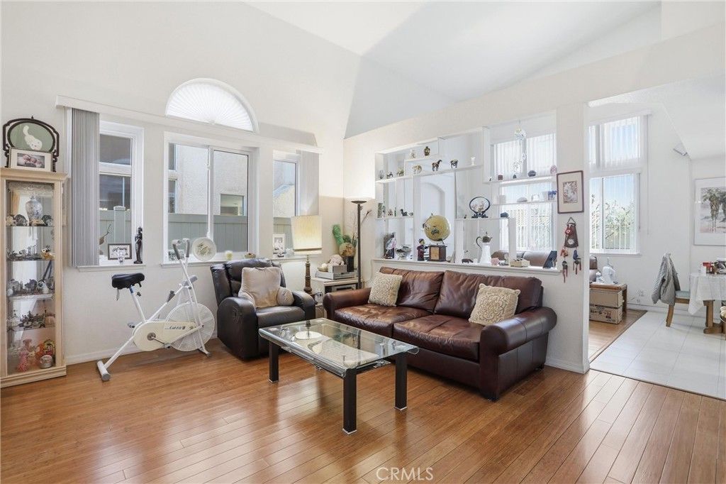 Image 3 of property listing at 902 W Princess Palm, West Covina, CA 91790