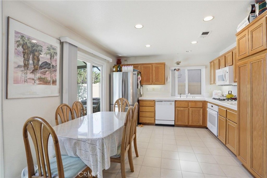 Image 8 of property listing at 902 W Princess Palm, West Covina, CA 91790