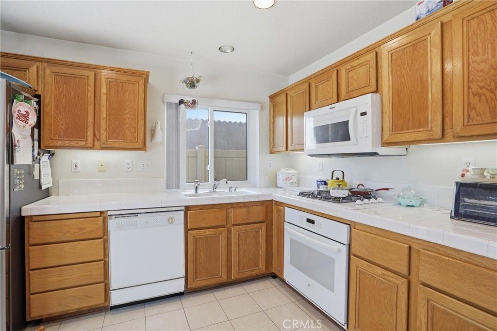 Image 9 of property listing at 902 W Princess Palm, West Covina, CA 91790