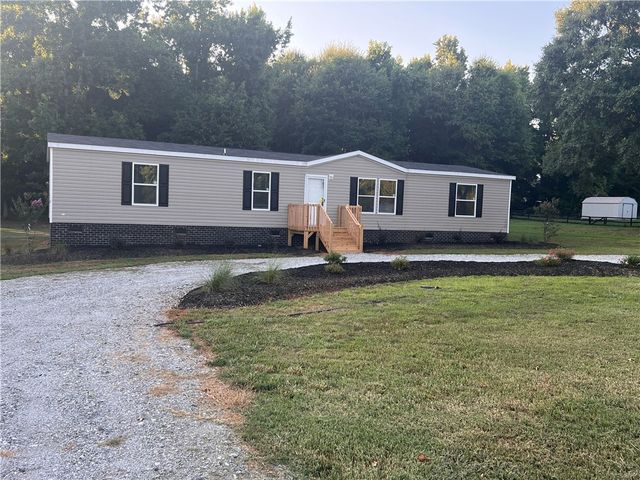 103 Twin Oaks Court, Iva, SC 29655