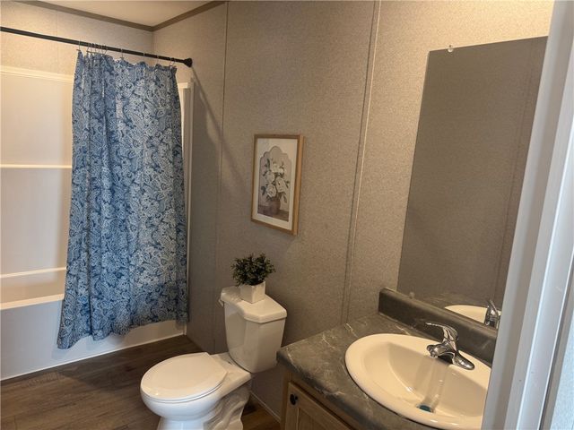103 Twin Oaks Court, Iva, SC 29655