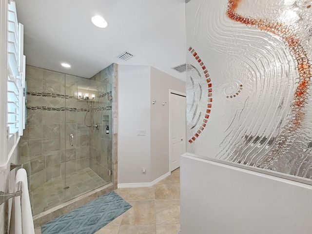 7645 HARBOR VIEW WAY, Seminole, FL 33776