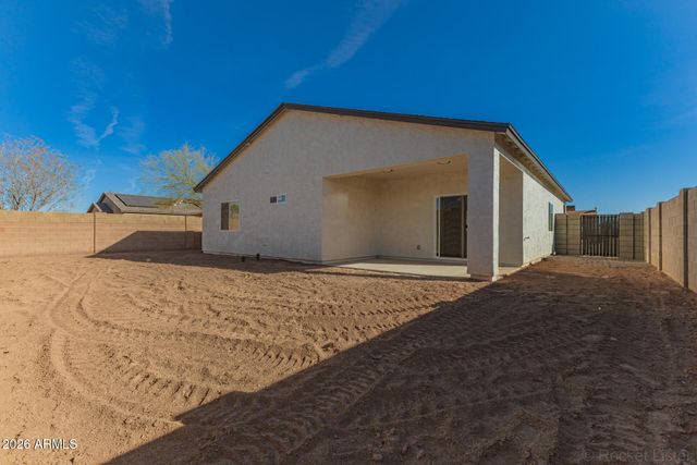 9474 W TINAJAS Drive, Arizona City, AZ 85123